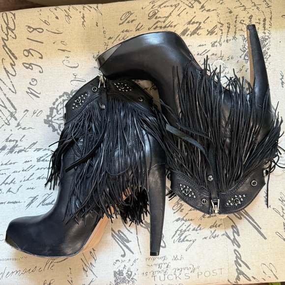 Sam Edelman black leather fringed stiletto platform ankle boots. Size 9 - Picture 7 of 11